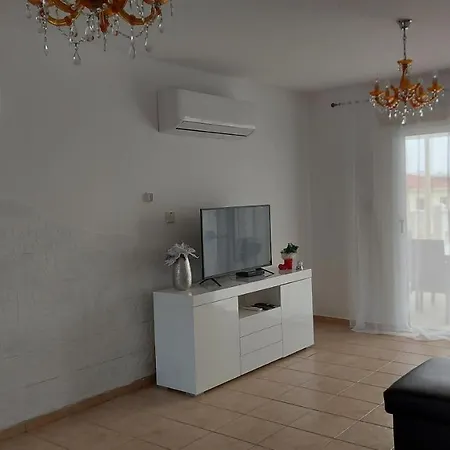 Nissi Golden Sands Sea View 2 Bedroom Appartamento